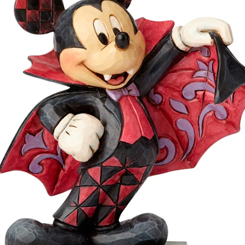 Ten Cuidado con esta figura de Mickey Mouse disfrazado de vampiro. Figura de la Colección Especial de Halloween Disney. Esta preciosa figura tiene unas dimensiones aproximadas de  15 x 11 x 6 cm.,