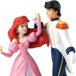 Romántica figura de Ariel & Eric "Isn't She a Vision" de la línea Enchanting Disney Collection basada en el clásico La Sirenita de (1989).