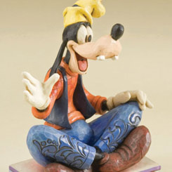 Simpática figura de Gawrsh! Goofy. Con esta figura de cerca de 14 cm., de altura se ha mezclado la magia de las figuras de Walt Disney.