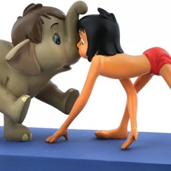 Tierna figura de Hathi JR. & Mowgli " Jungle Patrol" basada en el clásico El Libro de la Selva de (1967). 