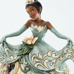 Figura de la Princesa Tiana del clásico Disney “Tiana y el Sapo” elaborada por el artista Jim Shore.