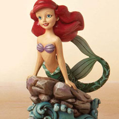 Figura Musical de Ariel basada en el clásico de Walt Disney “La Sirenita” de 1989, con aproximadamente 18 cm.