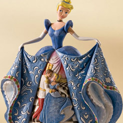 Figura del Clásico de Disney la Cenicienta, Jim Shore ha elaborado esta figura con unos 25 cm.