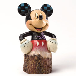 Mágica figura de Mickey Mouse de la Línea Tallada con el Corazón de Jim Shore, en esta ocasión el artista ha elaborado esta figura con unos 10,5 cm.,