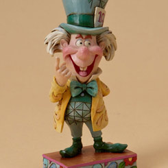 Figura del Sombrerero Loco (Mad Hatter) basado en el clásico de Alicia en el País de las Maravillas de Walt Disney. Con esta figura de cerca de 13 cm.