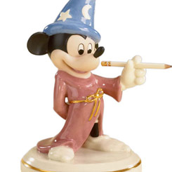 Figura en porcelana de Mickey Mouse en Fantasia. Incluye certificado de autenticidad. Terminada en oro de 24k.