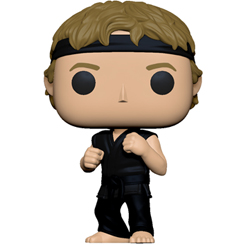 Figura Johnny Lawrence realizada en vinilo perteneciente a la línea Pop! de Funko. La figura tiene una altura aproximada de 9 cm., y está basada en la serie de Cobra Kai. 