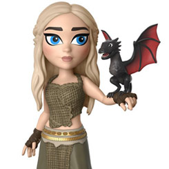 Figura de Daenerys Targaryen realizada en vinilo perteneciente a la línea Rock Candy de Funko. La figura tiene una altura aproximada de 13 cm., y está basada en la popular serie de televisión Juego de Tronos. 