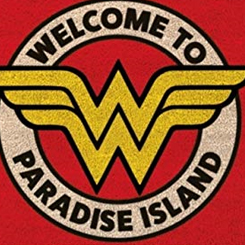 Precioso felpudo con ell logo de Wonder Woman y el texto Welcome to Paradise Island basado en el popular personaje de DC Comics. Ideal como felpudo de bienvenida. 