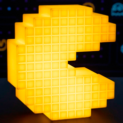 Simpática lámpara en forma de Pac-Man basada en la fabulosa saga de videojuegos de PAC-MAN. Esta preciosa lámpara tiene unas medidas aproximadas de 15 cm. 