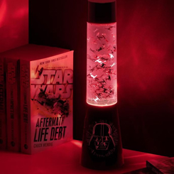 Desde el mundo de Star Wars nos llega una original lámpara Mood Light con una iluminación en tonos rojo basada en la clásica lámpara de lava, revive las batallas galácticas con está preciosa lámpara.