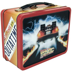 Lunch Box Oficial de Regreso al Futuro (Back to the Future). Realizada en metal y con unas dimensiones aproximadas de 18 x 10 x 22 cm. 