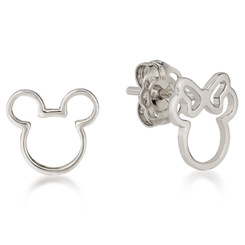 Románticos pendientes con la silueta de Mickey y Minnie inspirado en los personajes más carismáticos de la factoría Disney. Estos preciosos pendientes están realizados en plata 925 