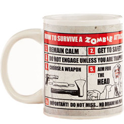 Taza oficial de como Sobrevivir a un ataque Zombie, realizada en cerámica con una capacidad de 0,33 litros, incluye grabados en el exterior.