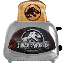 Tostadora de Jurassic World, despertar ahora ya no será lo mismo con esta divertida tostadora que dejará grabado el logo de Jurassic World en tus tostadas.