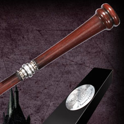 Elegante réplica oficial de la varita de Rufus Scrimgeour con motivo de la película Harry Potter, Las Reliquias de la Muerte (Harry Potter and the Deathly Hollow). 
