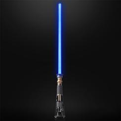 Espectacular y preciosa réplica oficial a tamaño real del sable de luz Black Series de Obi-Wan, el maestro Jedi de Anakin y de Luke Skywalker. Longitud aproximada de 110 cm. con sonido y efectos luminosos. 