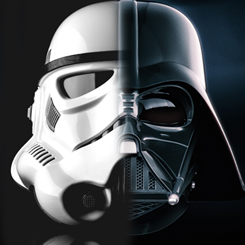 Descubre las emocionantes historias del bien contra el mal en una galaxia muy, muy lejana con este pack compuesto por el Casco electrónico de Darth Vader Black Series y el Casco Stormtrooper Black Series