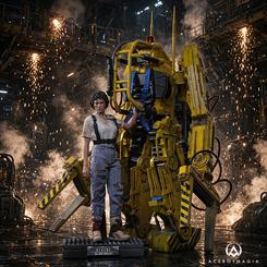 Set Hot Toys de Ellen Ripley y Power Loader de Aliens a escala 1/6. Ripley mide 30 cm y el Power Loader unos 52 cm, con articulación, jaula practicable, arnés funcional e iluminación LED por USB.