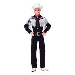 ¡Te damos la bienvenida a Barbie Land! Este coleccionable muñeco Ken llama la atención con su atuendo de vaquero inspirado en el estilo de Ken en la película de Barbie. Su conjunto, con botones y un pañuelo rosa