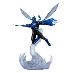 Directo desde el emocionante universo de los cómics, Blue Beetle cobra vida en esta impresionante figura oficialmente autorizada. Con una altura de aproximadamente 33 cm, esta estatua a escala 1/10 captura la esencia del icónico personaje en cada detalle.
