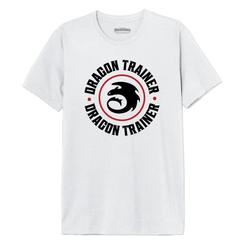 Camiseta How to Train Your Dragon Dragon Trainer, una prenda oficial que convierte una ilustración icónica en una pieza fácil de llevar, regalar y conservar. El diseño circular con el emblema del dragón en contraste sobre fondo blanco
