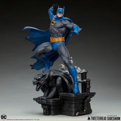 El Caballero Oscuro regresa con un toque retro que hará brillar cualquier colección La maquette 1/6 de Batman Retro Edition de Sideshow y Tweeterhead es una obra maestra de 50 cm de altura 