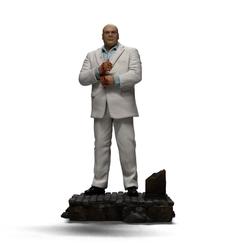 Autoridad criminal que impone desde el primer vistazo: Daredevil: Born Again – Kingpin Art Scale 1/10 de Iron Studios retrata a Wilson Fisk con una pose contenida y poder absoluto, esculpido que marca volúmenes