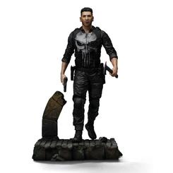 La implacable presencia de Frank Castle se impone en esta estatua Art Scale de 1/10, una pieza de resina de aproximadamente 21 cm que captura con realismo extremo cada arruga de su uniforme táctico 