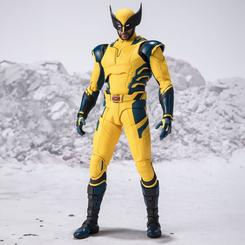 Agrega a tu colección la figura de Wolverine de la línea "S.H.Figuarts", inspirada en Deadpool 3. Con una altura aproximada de 16 cm, esta figura articulada presenta un diseño detallado y dinámico