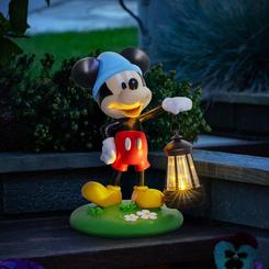 La magia de Disney cobra vida en cada rincón con la lámpara Mickey Mouse Disney LunaGlo Light, una pieza oficial licenciada que transforma cualquier espacio en una escena llena de encanto y nostalgia cinematográfica. 