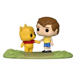 Déjate encantar por el mundo dulce y tierno de Winnie the Pooh con esta adorable figura Pop! Moment. En esta escena conmovedora, Winnie the Pooh comparte un abrazo cálido y reconfortante con su fiel amigo, Christopher Robin.