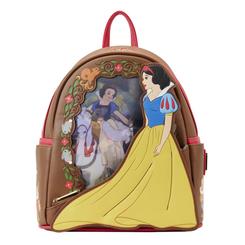 El primer lanzamiento es el de Blancanieves, la primera princesa Disney que debutó en 1937. El mini mochila Disney by Loungefly Backpack Snow White Lenticular Princess Series es una joya que te enamorará a primera vista. 