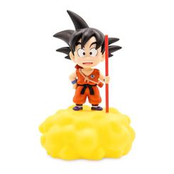 ¿Te gusta Dragon Ball? Entonces no te pierdas esta increíble lámpara de Goku en la nube, una pieza única que iluminará tu habitación con el espíritu de tu héroe favorito. Esta lámpara tiene un diseño original y detallado, que reproduce a Goku 