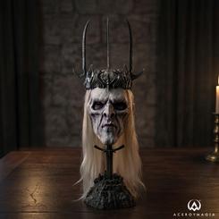 Máscara Nazgûl King 1:1 El Señor de los Anillos. No es una pieza que pase desapercibida en una colección, sino una presencia oscura y monumental capaz de cambiar por completo el carácter de una estancia desde el primer vistazo.