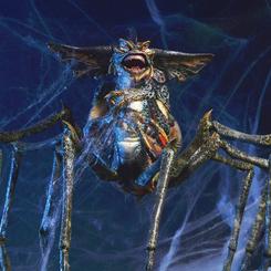 Haz vibrar tu vitrina con la impresionante figura articulada Spider Gremlin de Gremlins 2, una réplica a escala Deluxe que revive el terror más icónico con más de 30 puntos de articulación
