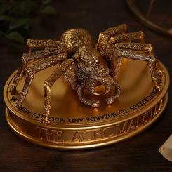 Elegancia oscura del Bosque Prohibido convertida en pieza de exposición: la figura Aragog de Harry Potter aporta un toque inquietante y coleccionable a cualquier estantería, con un acabado tipo dorado envejecido