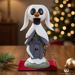 El encanto más peculiar de Pesadilla antes de Navidad también tiene su momento navideño con este cascanueces Zero, una pieza decorativa que convierte al inseparable compañero de Jack en el protagonista perfecto 