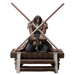 Un homenaje al Rey de los Piratas que trasciende la pantalla cobra vida en esta figura Ichibansho de Gol D. Roger, esculpida con una atención milimétrica a cada pliegue de su abrigo