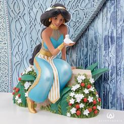 ¡Embárcate en un viaje mágico con la encantadora Figura Jasmine Botánica! Jasmine se une con gracia a la colección Disney Showcase Florale con esta figura llena de serenidad. 