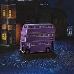Fiel reproducción del Knight Bus, visto por primera vez en Harry Potter y el Prisionero de Azkaban. El accesorio perfecto para tu colección de Harry Potter Village. Este producto de resina 