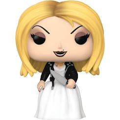 Tiffany, la novia más letal del cine de terror, cobra vida en esta figura Funko Pop! Movies de 9 cm inspirada en Bride of Chucky. Con su vestido nupcial enmarcado por la icónica chaqueta de cuero negra 