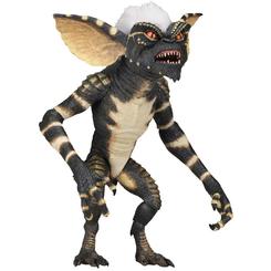 a figura Ultimate Strike Gremlins irrumpe en cualquier colección con un diseño agresivo y lleno de dinamismo, midiendo aproximadamente 18 cm para capturar cada detalle de esta criatura legendaria. 