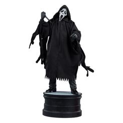 Sideshow y Premium Collectibles Studio presentan la estatua a escala 1:4 de Ghost Face®, una adición icónica a cualquier exhibición de coleccionables de terror.