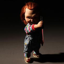 Muñeco del malvado Good Guy Chucky basado en la saga de películas de “Muñeco Diabólico”. Todo un artículo de culto para los amantes del este maligno muñeco en el que se ha cuidado hasta el último detalle