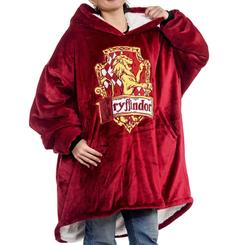 Abraza la magia y el confort en cada momento. Con la Harry Potter: Gryffindor Oversized Hoodie Blanket, mantente cálido este invierno mientras demuestras tu orgullo por la casa más valiente de Hogwarts.