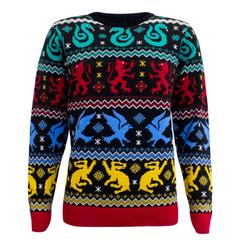 Precioso jersey de Navidad de Hogwarts basado en la popular saga de Harry Potter. Este simpático suéter está realizado en 100% acrílico. Pon un toque de magia a la temporada