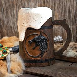 La increíble atención al detalle hace que la taza Geralt's Wolf Medallion sea una pieza excepcional para agregar a la decoración de su hogar o bar. Hecho a mano en resina fundida en frío, se ve exactamente como listones de madera reales, unidos con bandas