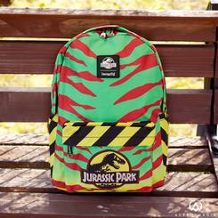 Lleva la aventura de Jurassic Park contigo con esta mochila de alta calidad de Loungefly. Con un diseño camuflado, esta mochila es perfecta para los amantes de la emoción y la naturaleza. 
