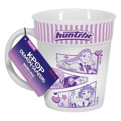 El rosa y el blanco cambian el pulso de cualquier estantería cuando aparece esta taza ramen KPop Demon Hunters. La taza ramen KPop Demon Hunters Mug Ramen mezcla estética idol, energía de anime y utilidad diaria en una pieza oficial 